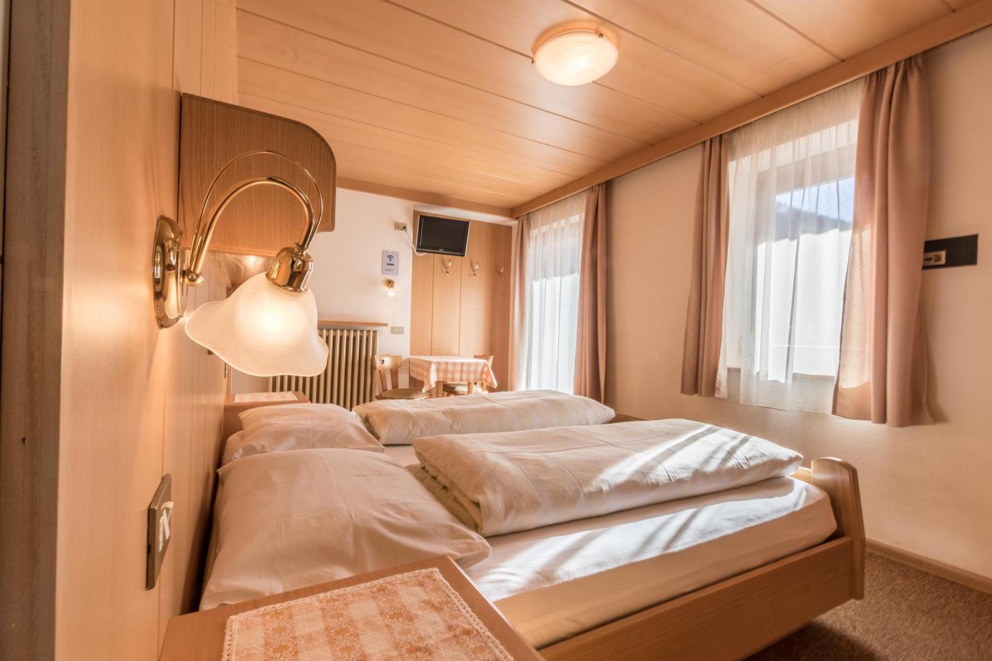Dolomitdreams Hotel ลาวิลลา ภายนอก รูปภาพ